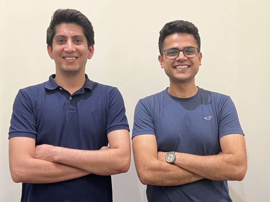 Ammar Naveed and Haider Raza MBA2021, co-founders of DealCart
